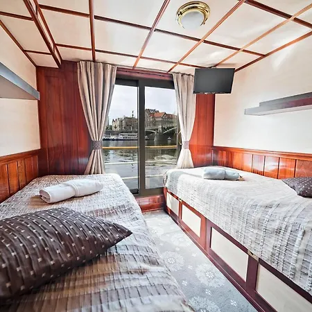 Florentina Boat