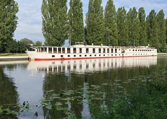 Florentina Boat 4*