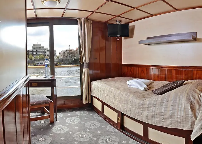 Florentina Boat מלון 4*